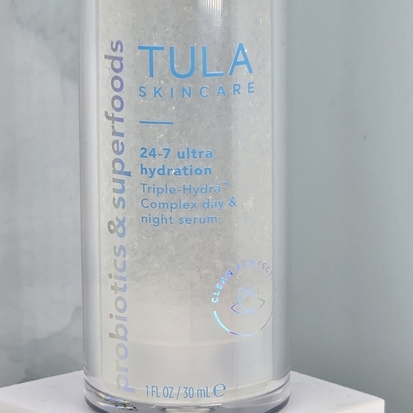 TULA Skincare‎ Hydrating Gel - Clear - Picture 6 of 7